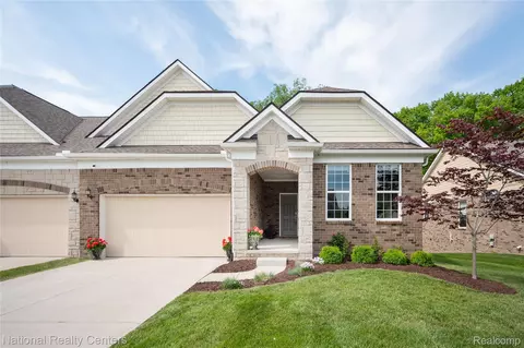 48796 Windfall Rd, Novi, MI 48374