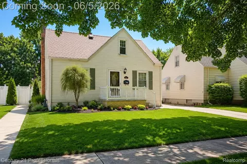 3457 Woodside St, Dearborn, MI 48124