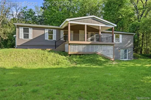 3432 Stanton Rd, Oxford, MI 48371