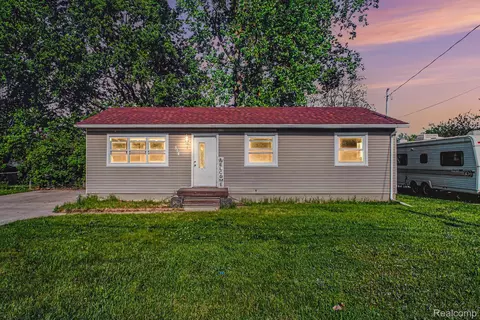 314 N Chestnut St, Owosso, MI 48867