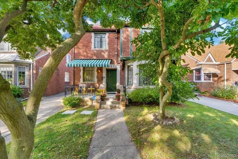 18281 San Juan Dr, Detroit, MI 48221
