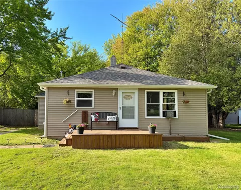 4514 Sebewaing Rd, Grant, MI 48754