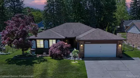 14446 Longview Dr, Sterling Heights, MI 48313