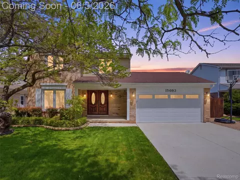15693 Jennifer Dr, Macomb, MI 48044