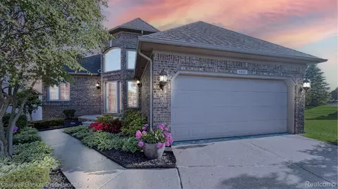 6400 Copper Creek Dr W, Washington, MI 48094