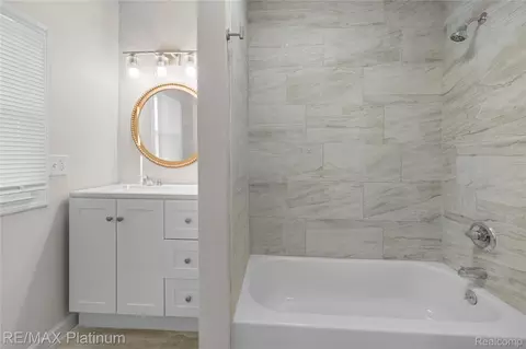 Bath - 2051 Dwight Ave, Flint, MI 48503 photo 3 of 3