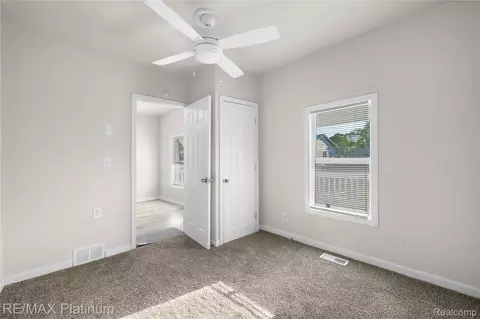 Bedroom - 2051 Dwight Ave, Flint, MI 48503 photo 3 of 6