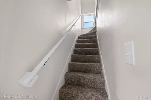 Entry Way - 2051 Dwight Ave, Flint, MI 48503 photo 3 of 7