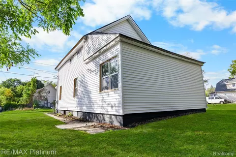 Other - 2051 Dwight Ave, Flint, MI 48503 photo 2 of 3