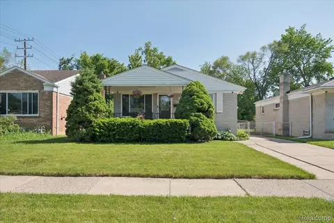 24315 Currier St, Dearborn Heights, MI 48125