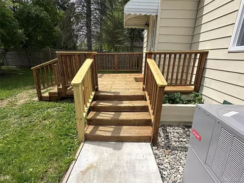 Exterior - 6161 River Rd, Flushing, MI 48433 photo 16 of 26