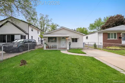13428 Sarsfield Ave, Warren, MI 48089