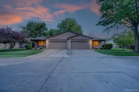 17225 Jed Ct, Clinton Township, MI 48038