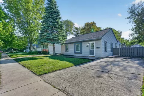 3024 Wolcott St, Ferndale, MI 48220