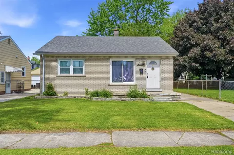 17447 Prospect St, Melvindale, MI 48122