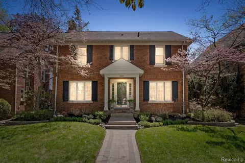 2009 Northwood Blvd, Royal Oak, MI 48073