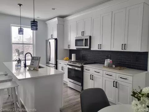 Kitchen - 2917 Summers Pl, Troy, MI 48084 photo 1 of 1