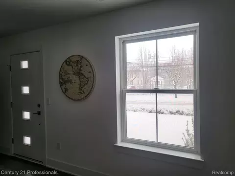 Entry Way - 2917 Summers Pl, Troy, MI 48084 photo 1 of 1