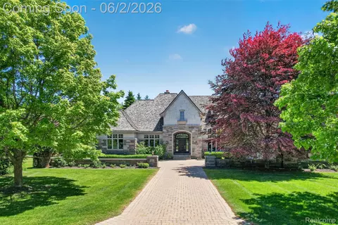 2951 Turtle Pond Ct, Bloomfield Hills, MI 48302