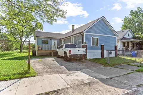 9983 Quincy St, Detroit, MI 48204