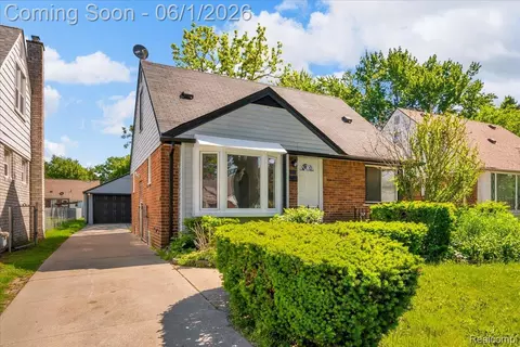 769 Sherbourne St, Inkster, MI 48141