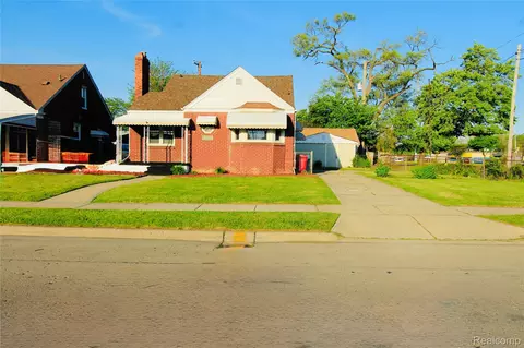 20710 Redmond Ave, Eastpointe, MI 48021