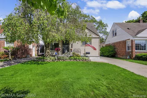 3363 Raymond Ave, Dearborn, MI 48124