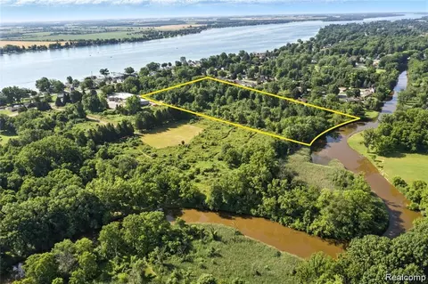 lot2 River Rd, East China, MI 48054