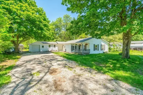 40036 E Huron River Dr, Van Buren, MI 48111