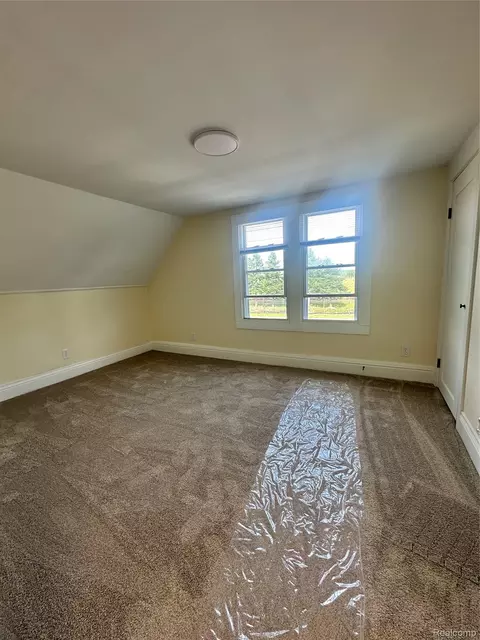 Bedroom - 18576 Jefferson, Riverview, MI 48193 photo 8 of 8