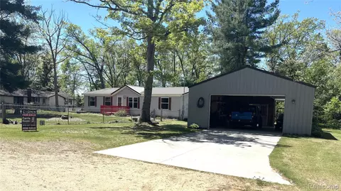 5932 Quail Dr, Backus, MI 48656