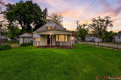 7285 Prospect Ave, Warren, MI 48091