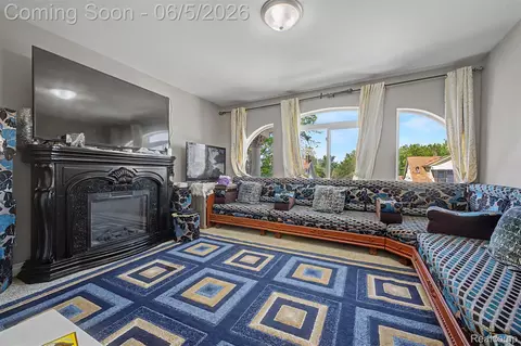 Living - 5524 Maple St, Dearborn, MI 48126 photo 6 of 6