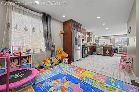 Other - 5524 Maple St, Dearborn, MI 48126 photo 3 of 14