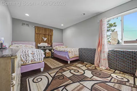 Bedroom - 5524 Maple St, Dearborn, MI 48126 photo 5 of 5