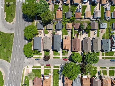 View/Area - 5524 Maple St, Dearborn, MI 48126 photo 8 of 10