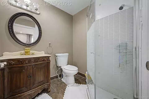 Bath - 5524 Maple St, Dearborn, MI 48126 photo 1 of 9