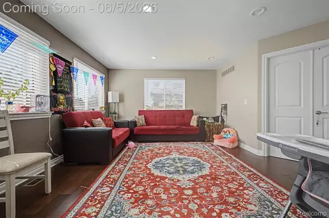 Other - 5524 Maple St, Dearborn, MI 48126 photo 6 of 14