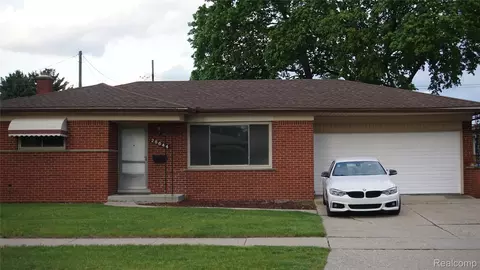28644 Grobbel Ave, Warren, MI 48092