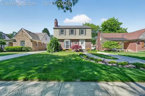 1916 Bonnieview Dr, Royal Oak, MI 48073