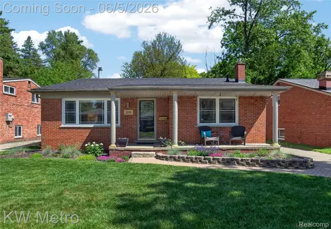210 W Lawrence Ave, Royal Oak, MI 48073