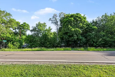 2491 Hoover Ave, West Bloomfield, MI 48324