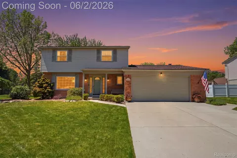 19021 Fairway St, Livonia, MI 48152