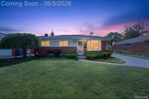31561 Tecla Dr, Warren, MI 48088