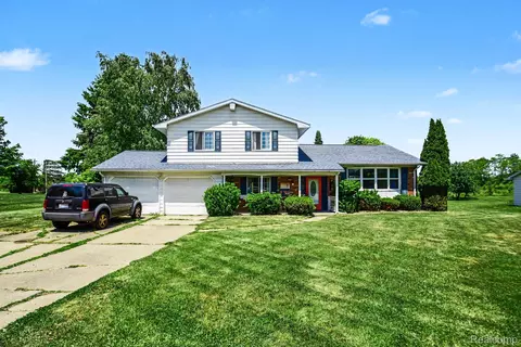 6156 Trenton Dr, Flint, MI 48532