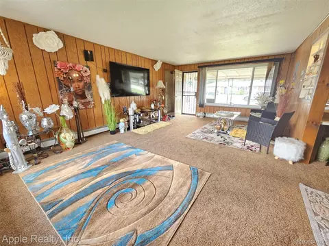 4851 Harrison St, Wayne, MI 48184 photo 7