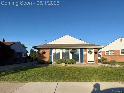18271 Marsha St, Riverview, MI 48193