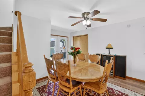 Dining - 7166 Alpine Dr, Argentine, MI 48451 photo 2 of 2