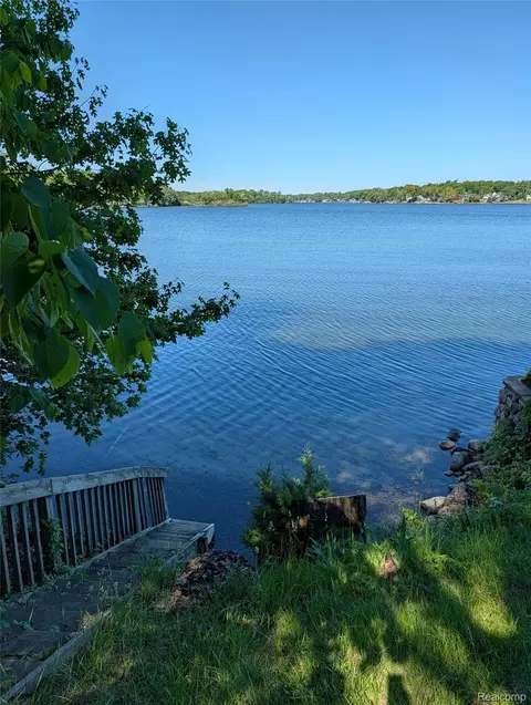 View/Area - 7166 Alpine Dr, Argentine, MI 48451 photo 3 of 9