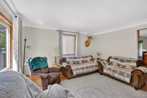 Living - 7166 Alpine Dr, Argentine, MI 48451 photo 2 of 3